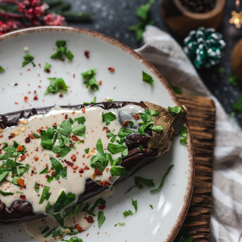 Geroosterde aubergine met tahin saus